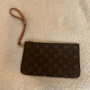 Louis Vuitton Neverfull wristlet